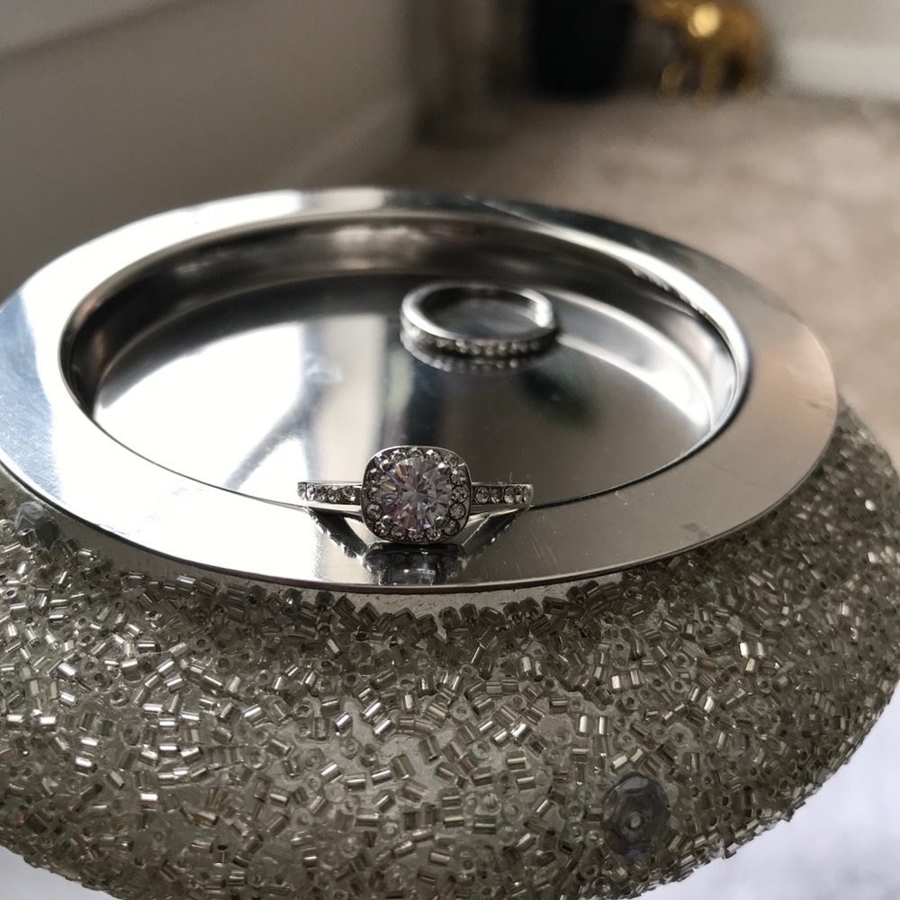 Diamond Ring - Picture 6 of 10